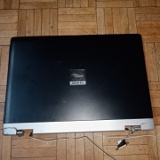 Matryca 15"w obudowie FUJITSU AMILO PRO+kadłubek i części+2szt inne matryce