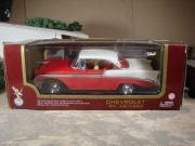 Chevrolet Bel Air 1956 Road Signature 1:18 w pudełku jak nowy