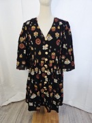 Nowa sukienka Hayley Menzies L 40