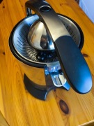 Wyciskarka do cytrusów HB CJ0121S