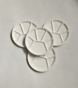 4 ceramiczne białe kabarety - talerze dzielone