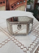 Lustrzana szkatułka na biżuterię z T.K.Maxx