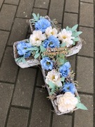 Krzyż, kompozycja nagrobna 