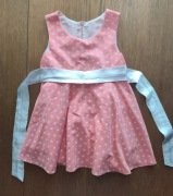 piękna  sukienka na podszewce -rozmiar 104/110cm