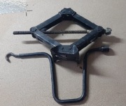 Lewarek trapezowy z kluczem korbowym