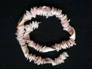 Naszyjnik z naturalnych muszelek długość całkowita 47cm.Eco biżuteria.