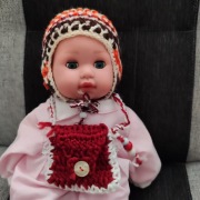 Sprzedam nową czapkę i torebkę dla lalki ok 40 cm