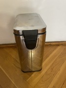 Sprzedam kosz na śmieci, stan jak na zdjęciu. Wyślę pocztą.