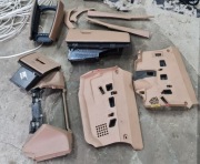 Wnętrze BMW F01 F02 rude elementy deski i tunelu schowek