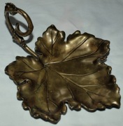 WMF 19wiek PATERA podstawka na drobiazgi - tłoczona LIŚĆ KLON