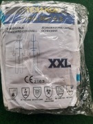 Duży kombinezon ochronny,  roboczy. XXL.