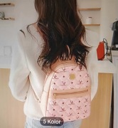 Plecak klasyczny z nadrukiem dekoracyjnym w kolor różowy 