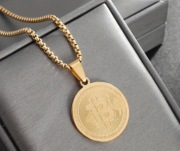 Naszyjnik z wisiorkiem w kształcie monety Bitcoin