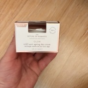 Przeciwstarzeniowy krem do twarzy Rituals wkład uzupełniający