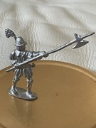 Stary metalowy żołnierzyk z lat 50-60