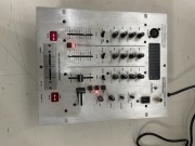 MIKSER BEHRINGER DX626