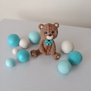 Miś z kulkami na tort figurka cukrowa 