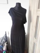 Czarna sukienka wieczorowa
