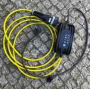 Ładowarka samochodowa