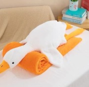 Maskotka gęś z kocem dla dzieci