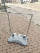 Potykacz uszkodzona ramka 