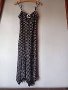 Sukienka czarna w białe groszki rozm.38