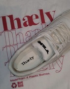 Buty marki Thaely