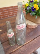 Butelki po pepsi z lat 80 
