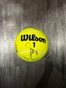 Duża, kolekcjonerska piłka tenisowa z podpisami reprezentacji Polski 