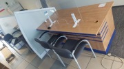 Biurko gabinetowe bank stół kafejka internetowa