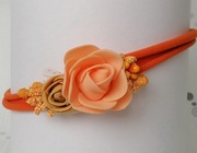 Opaska do włosów urodziny wesele gumka różyczki róże piankowe roczek