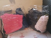 Worki ubrań w rozmiarze XL 