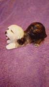Ceramiczna ręcznie malowana figurka pies bobtail