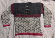 Sweter wełniany w stylu skandynawskim (100% wool)
