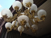 Bardzo piękny stylowy żyrandol mosiężny,12 ramion