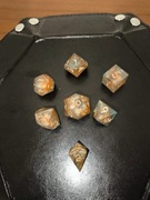 Ręcznie Robiony Zestaw Kostek RPG – "Gwiezdny Pył i Miedź" (7 sztuk)