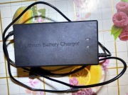 Mocna ładowarka do roweru 54,6V 5A Li13S50A(B) używana sprawna