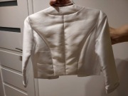 Suknia ślubna z welonem i bolerkiem 