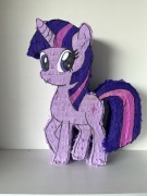 Piniata urodzinowa - Twilight Sparkle kucyk z bajki My Little Pony