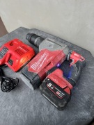 Mlotowiertarka Milwaukee M18 ONEFHPX 18V chpx