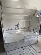 Łóżko dziecięce domek z szufladą – białe 160x80