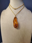 Unikatowy wisiorek – naturalny BURSZTYN bałtycki | Stal szlachetna pozłacan