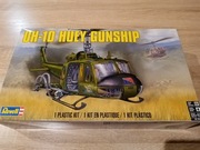 UH-1D HUEY GUNSHIP