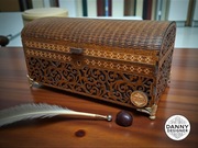 PREMIUM Zamykana na kluczyk drewniana szkatułka skrzynka - Palisander