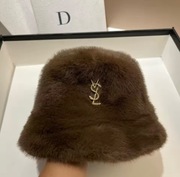 Kapelusz czapka bucket brązowa czekoladowa ysl futerko złote Logo VSL