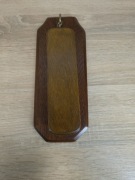 Elegancka szczotka do ubrań z drewnianą podstawą – vintage