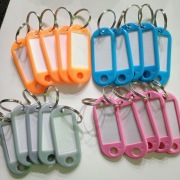 Brelok breloki do kluczy kolorowe 20szt 