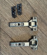 Zawias meblowy BLUM 70T355 i prowadnik 310-01