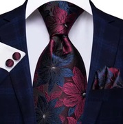 Krawat ze spinkami i butonierka