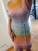 Szydełkowa, ażurowa sukienka, wielokolorowa, z paskiem, pasek, rozmiar M+